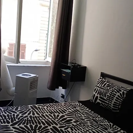 Essenza Mare Centro Waterfront Guest house Genoa